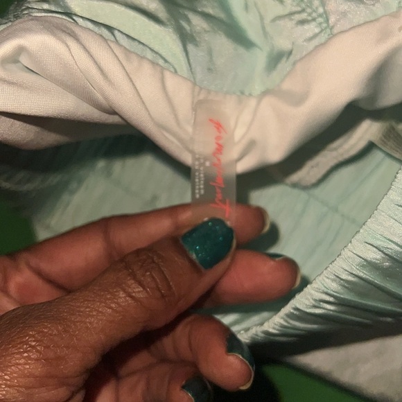 Free People Movement Women's Mint Color Active Shorts size Medium - Picture 5 of 8